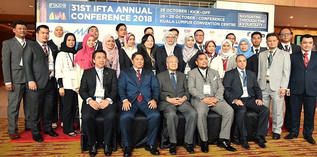 Tun Dr. Mahathir Mohamad with MSTA IFTA 2018 Conference Committee during official group photo session in Kuala Lumpur, Malaysia